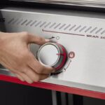 Genesis E-335W 3-Burner Gas Barbecue - Image 4