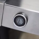 Genesis E-435W 4-Burner Gas Barbecue - Image 6