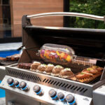 Premium extra-large 7-burner smart gas grill - Image 5