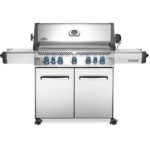 Premium extra-large 7-burner smart gas grill - Image 3