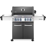 Premium extra-large 7-burner smart grill - Natural Gas - Grey